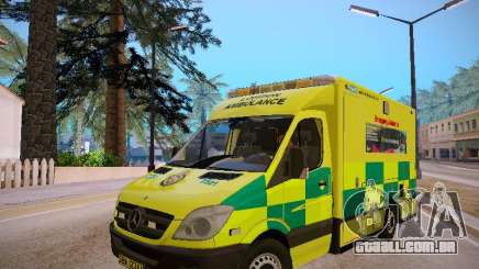Mercedes-Benz Sprinter London Ambulance para GTA San Andreas