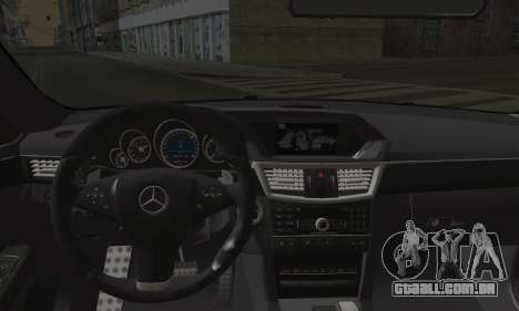 Mercedes-Benz W212 para GTA San Andreas