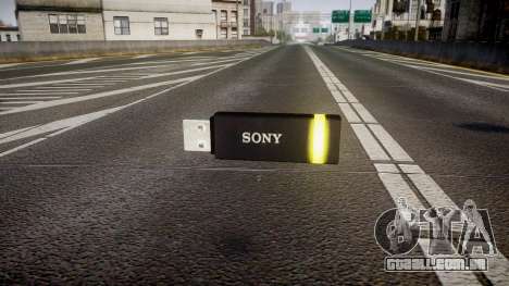 A unidade flash USB da Sony amarelo para GTA 4