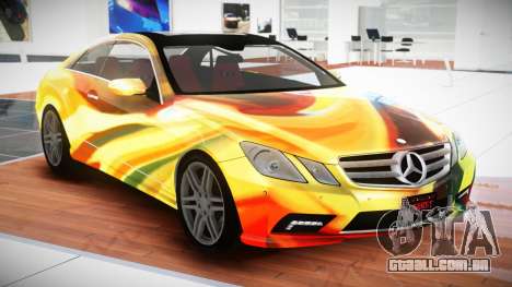 Mercedes-Benz E500 RT-Z S5 para GTA 4