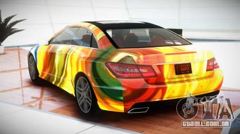 Mercedes-Benz E500 RT-Z S5 para GTA 4