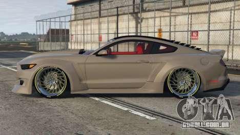 Ford Mustang GT Fastback Pale Oyster