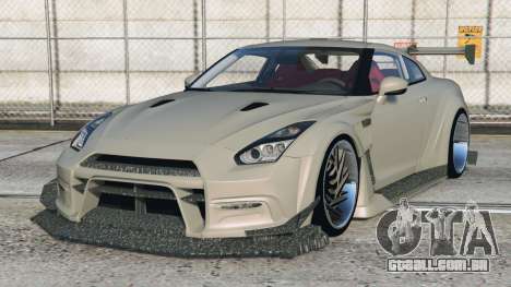 Nissan GTR Pale Sandy Brown