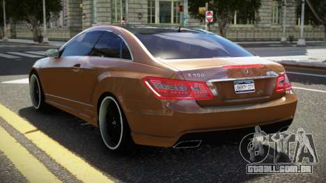 Mercedes-Benz E500 MR para GTA 4