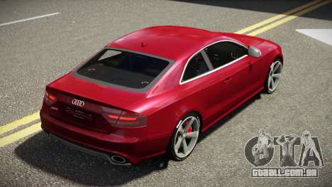 Audi RS5 R-Style para GTA 4