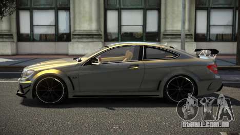 Mercedes-Benz C63 AMG XS para GTA 4