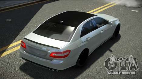 Mercedes-Benz E63 AMG Sn V2 para GTA 4