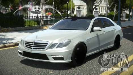Mercedes-Benz E63 AMG Sn V2 para GTA 4