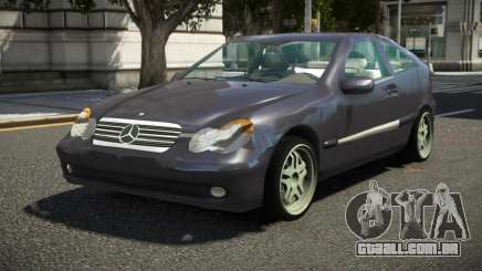Mercedes-Benz C220 HB V1.1 para GTA 4
