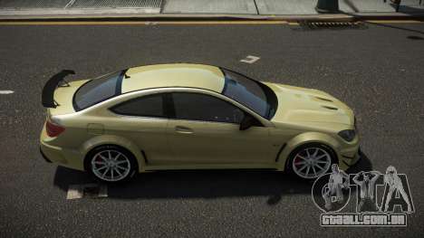 Mercedes-Benz C63 AMG R-Tune para GTA 4