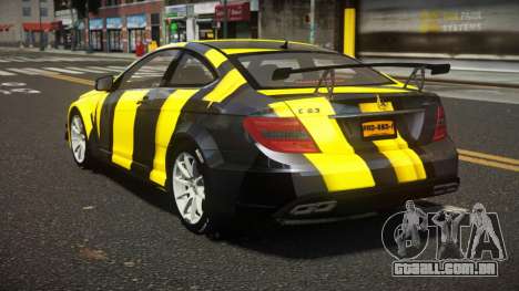 Mercedes-Benz C63 AMG R-Tune S7 para GTA 4