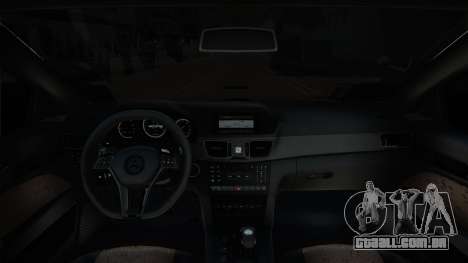 Mercedes-Benz E63 AMG Red para GTA San Andreas