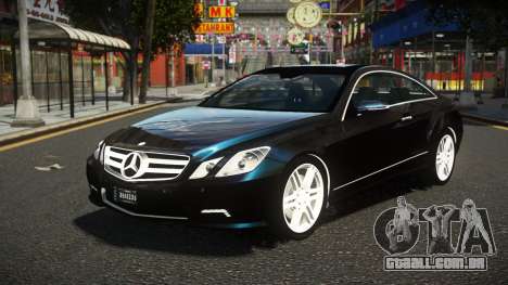 Mercedes-Benz E500 ST V1.0 para GTA 4