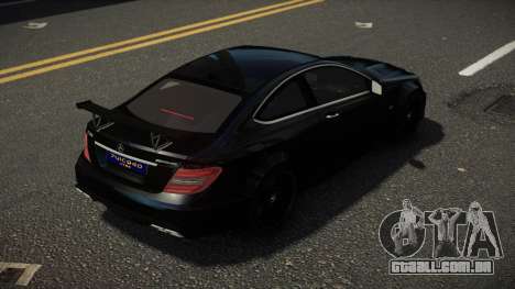 Mercedes-Benz C63 AMG ES para GTA 4