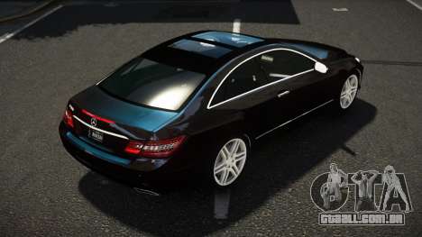 Mercedes-Benz E500 ST V1.0 para GTA 4