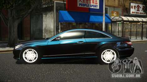 Mercedes-Benz E500 ST V1.0 para GTA 4