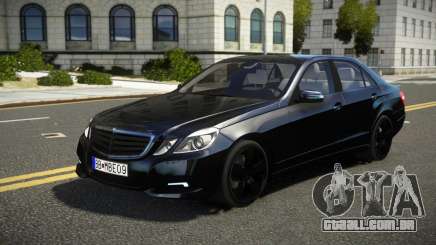 Mercedes-Benz E63 AMG ES V1.0 para GTA 4