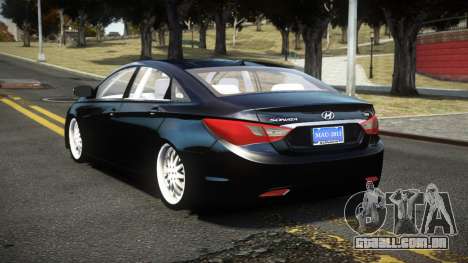 Hyundai Sonata BN para GTA 4