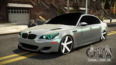 BMW M5 E60 GR para GTA 4