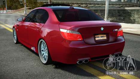 BMW M5 SGR para GTA 4