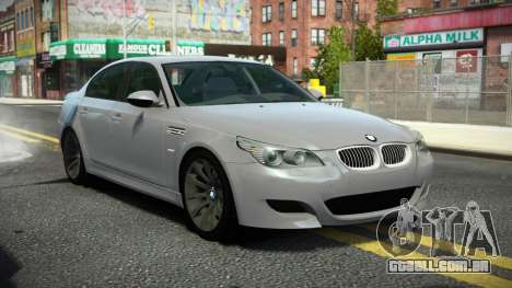 BMW M5 PS para GTA 4