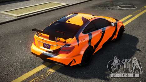 Mercedes-Benz C63 G-Tuned S2 para GTA 4