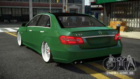 Mercedes-Benz E63 AMG BGT para GTA 4