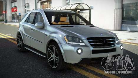 Mercedes-Benz ML63 AMG 09th V1.1 para GTA 4