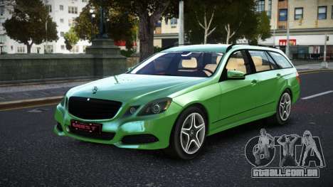 Mercedes-Benz E-Class Estate CK para GTA 4