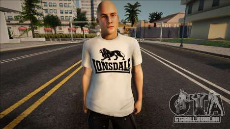 Homem elegante em uma camiseta para GTA San Andreas