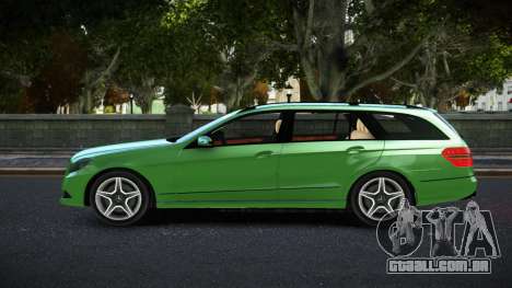 Mercedes-Benz E-Class Estate CK para GTA 4