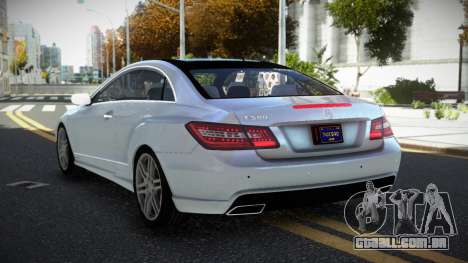 Mercedes-Benz E500 HR para GTA 4