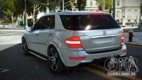 Mercedes-Benz ML63 AMG 09th V1.1 para GTA 4