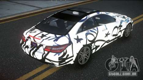 Mercedes-Benz E500 HR S1 para GTA 4