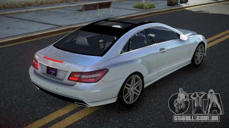 Mercedes-Benz E500 HR para GTA 4