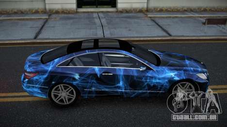 Mercedes-Benz E500 HR S13 para GTA 4