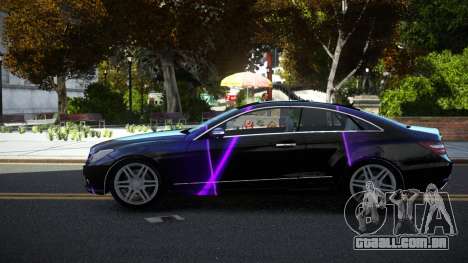 Mercedes-Benz E500 HR S11 para GTA 4