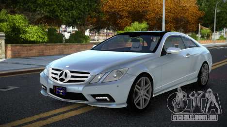 Mercedes-Benz E500 HR para GTA 4