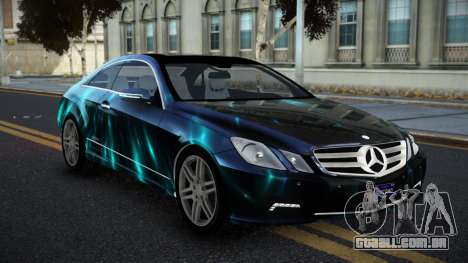 Mercedes-Benz E500 HR S8 para GTA 4