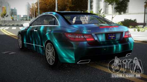 Mercedes-Benz E500 HR S8 para GTA 4