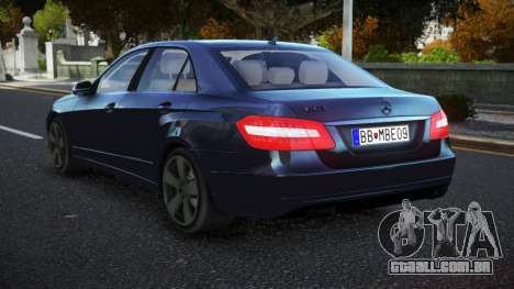 Mercedes-Benz E63 AMG 10th para GTA 4