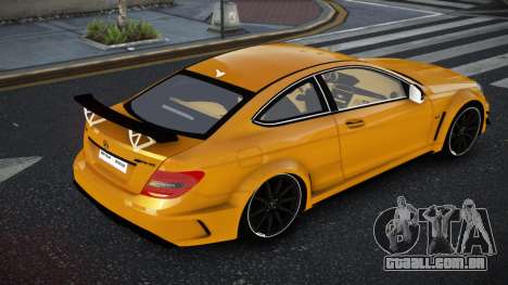 Mercedes-Benz C63 AMG 12th V1.1 para GTA 4