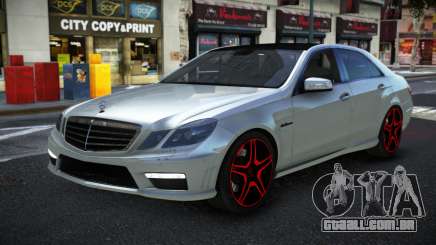 Mercedes-Benz E63 AMG HT para GTA 4