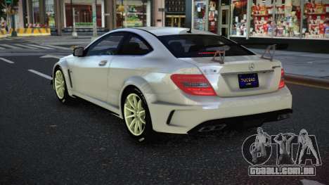 Mercedes-Benz C63 AMG DG para GTA 4