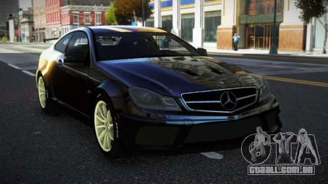 Mercedes-Benz C63 AMG DG S8 para GTA 4