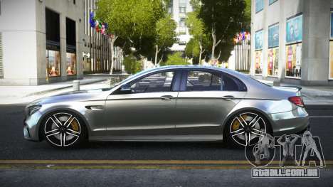 Mercedes-Benz E63 AMG DT para GTA 4