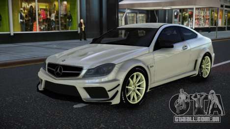 Mercedes-Benz C63 AMG DG para GTA 4