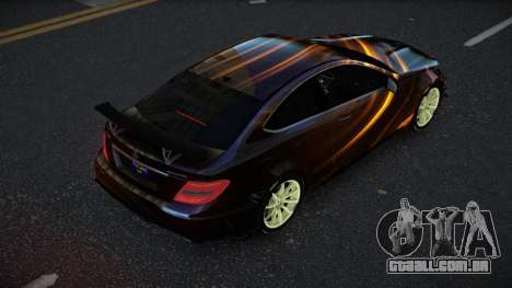 Mercedes-Benz C63 AMG DG S10 para GTA 4